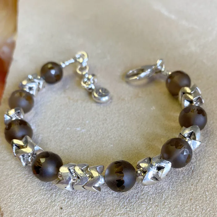 Bracelets Elisa Ilana Frosted Carved Smoky Quartz Bracelet