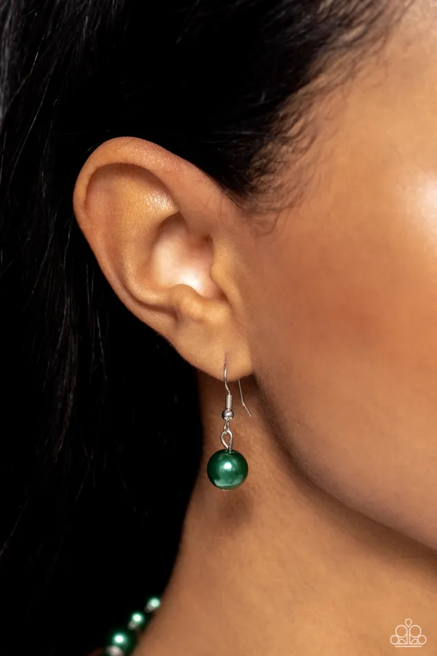 A Finishing Touch Necklaces Paparazzi Manhattan Mogul Green Necklace