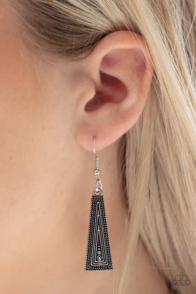 Paparazzi Metro Mane Silver Necklace A Finishing Touch Jewelry Necklaces