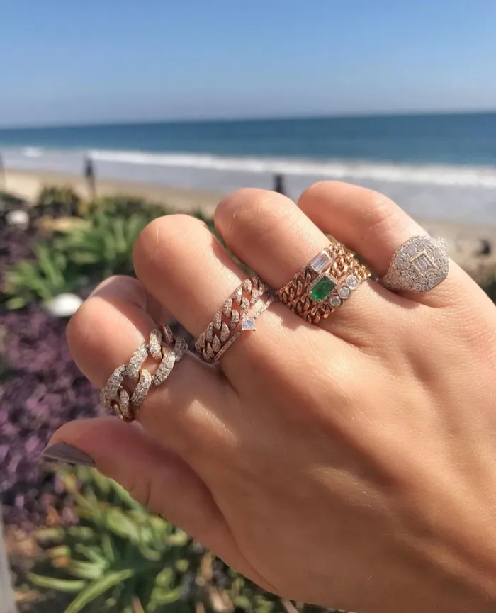 SHAY JEWELRY Rings RECTANGLE EMERALD BABY LINK RING