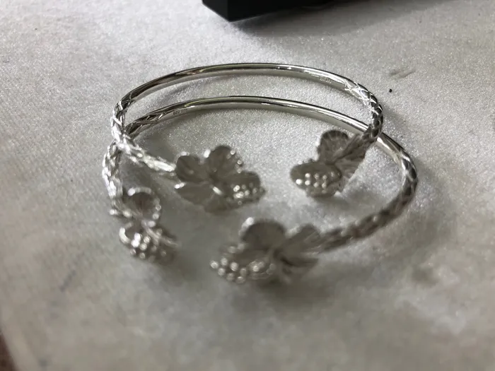 2 Sterling silver925 kids bracelets Johnny jeweler stcroix Rings