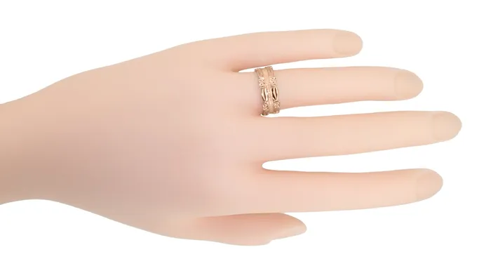 Antique Jewelry Mall 1950s Pansy Flowers Vintage Style 7mm Wide Rose Gold Wedding Ring Rings Antique Jewelry Mall 1950s Pansy Flowers Vintage Style 7mm Wide Rose Gold Wedding Ring Rings
