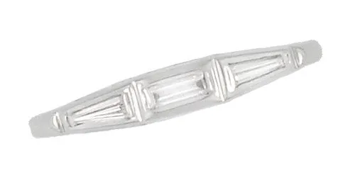 Antique Jewelry Mall Rings 1950s Design Three Stone Tapered Baguette Diamond Wedding Band in White Gold 14K or 18K 070 Carat Total Antique Jewelry Mall Rings 1950s Design Three Stone Tapered Baguette Diamond Wedding Band in White Gold 14K or 18K 070 Carat Total