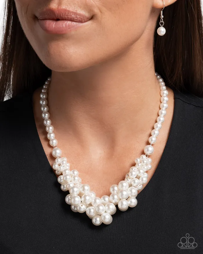 Austen Adornment White Pearl Chunky Necklace Paparazzi Paparazzi Accessories Necklaces