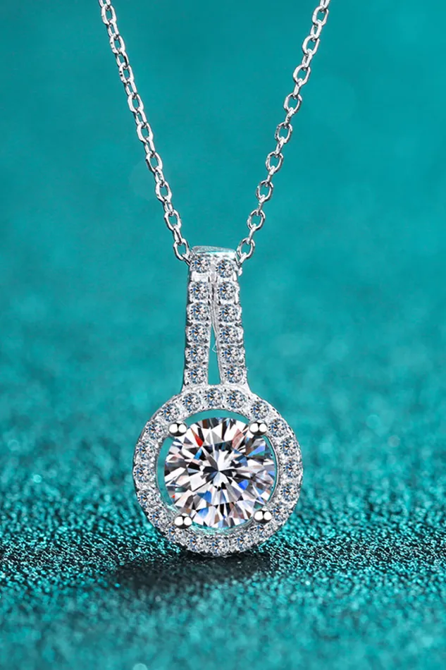 Build You Up Moissanite Round Pendant Chain Necklace Trendsi Necklaces