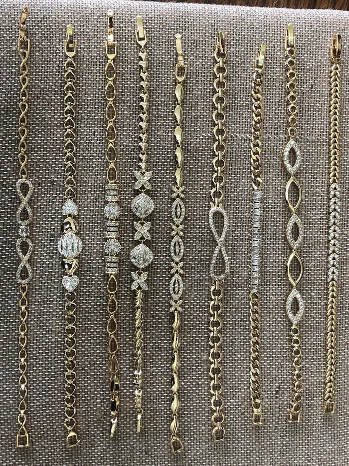Gold plated hand chain 7 12 inches Johnny jeweler stcroix PreStyled Sets
