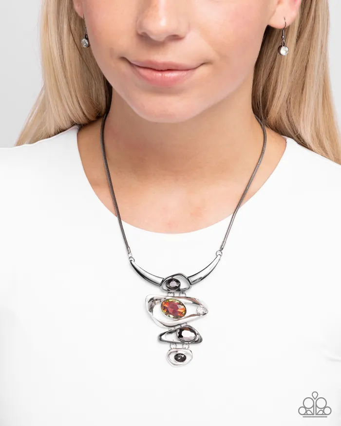 Necklaces Abundantly Abstract Black Gunmetal and Silver Smoky Oil Spill Gem Short Necklace Paparazzi Paparazzi Accessories