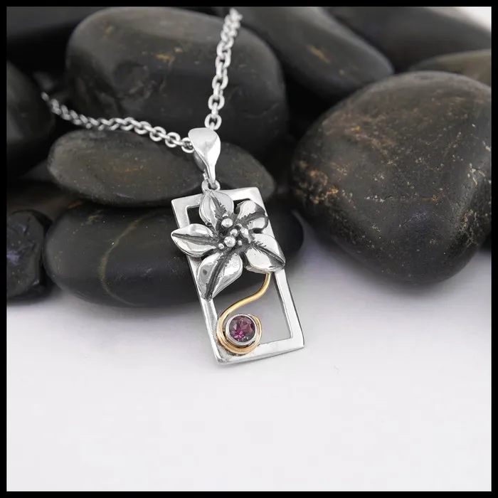 Necklaces Framed flower and Grape Garnet Pendant Tom Carter