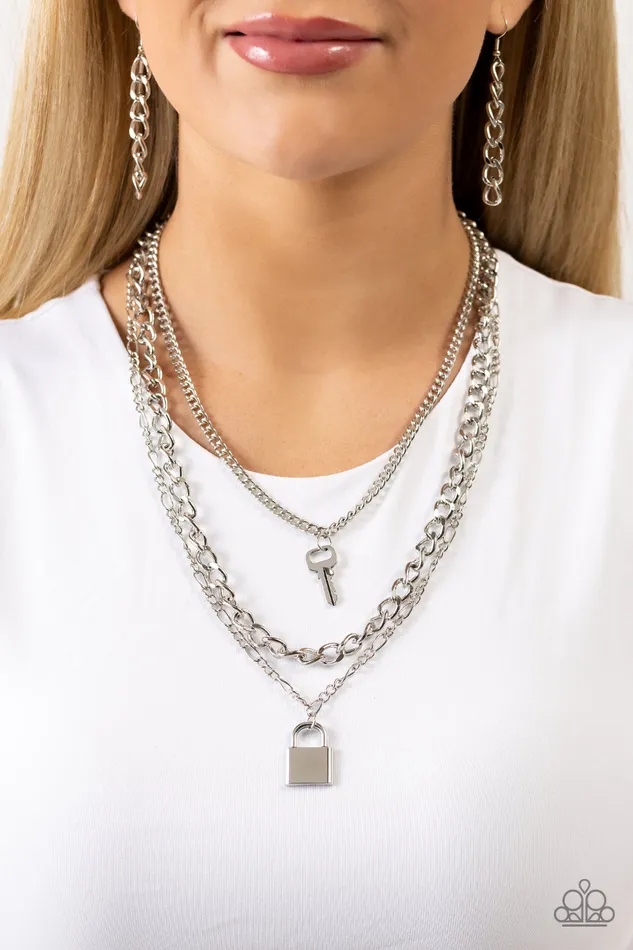 Necklaces Paparazzi Accessories Low Key Layers Silver Chain Key and Heart Lock Layered Short Necklace Paparazzi