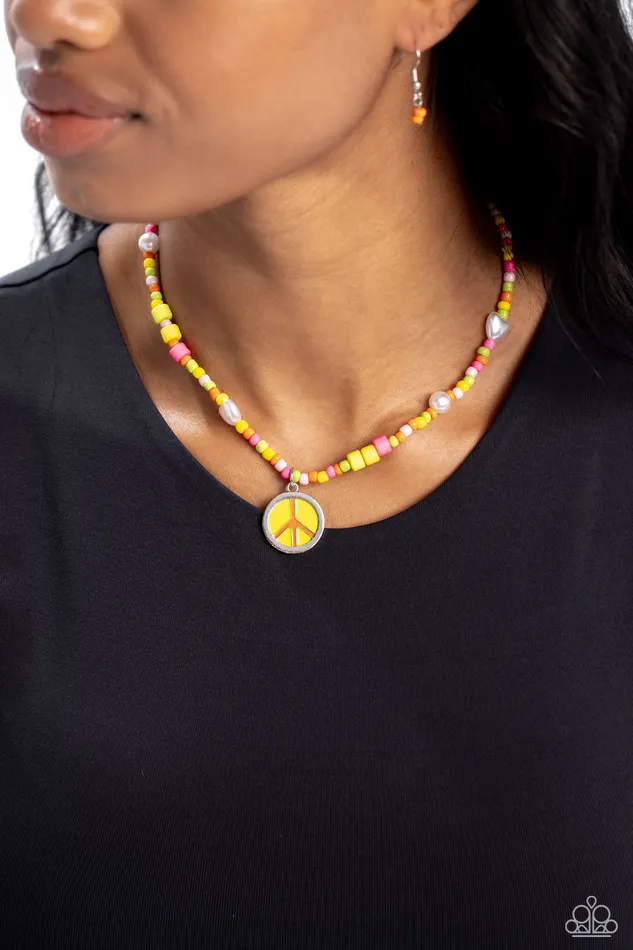 Necklaces Pearly Possession Multi Color Seed Bead White Pearl Peace Sign Short Necklace Paparazzi Paparazzi Accessories