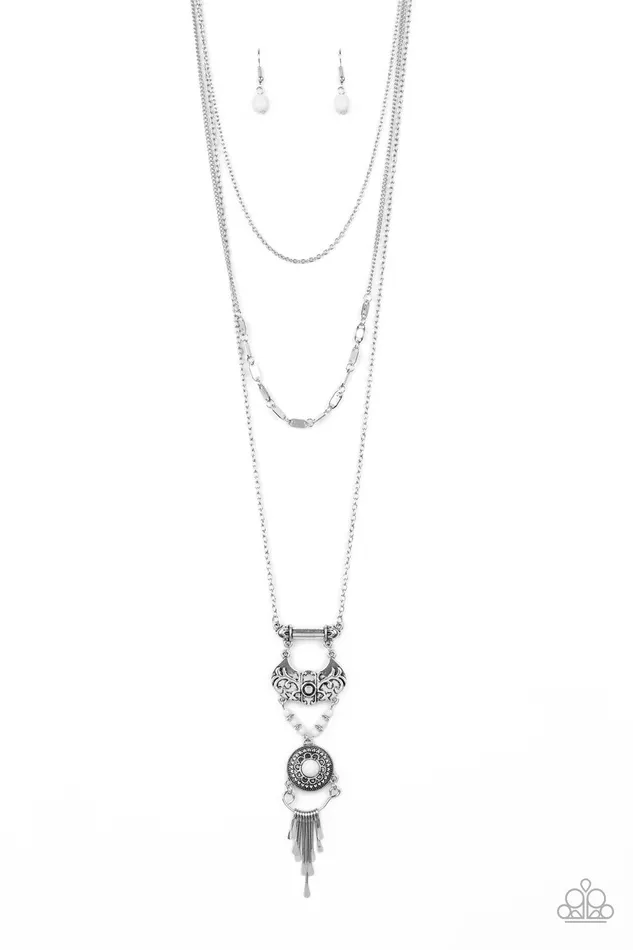 Necklaces Wildland Wonderland White Bead Silver Tribal Necklace Paparazzi Paparazzi Accessories Necklaces Wildland Wonderland White Bead Silver Tribal Necklace Paparazzi Paparazzi Accessories