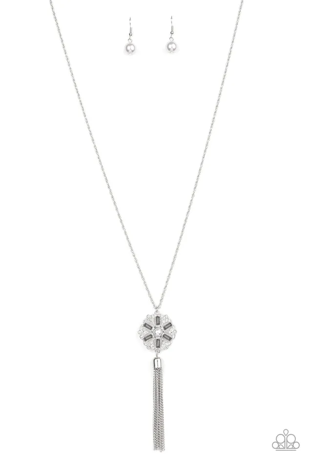 Paparazzi Accessories Necklaces Fine Florals Silver Pearl Smoky and White Rhinestone Silver Necklace Paparazzi Paparazzi Accessories Necklaces Fine Florals Silver Pearl Smoky and White Rhinestone Silver Necklace Paparazzi