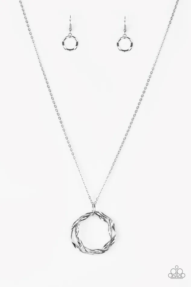 Paparazzi Accessories Necklaces Millennial Minimalist Silver Circle Pendant Necklace Paparazzi Paparazzi Accessories Necklaces Millennial Minimalist Silver Circle Pendant Necklace Paparazzi