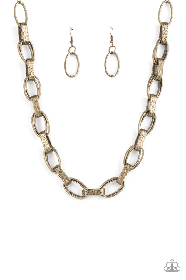 Paparazzi Accessories Necklaces Motley In Motion Brass Chunky Chain Short Necklace Paparazzi Paparazzi Accessories Necklaces Motley In Motion Brass Chunky Chain Short Necklace Paparazzi