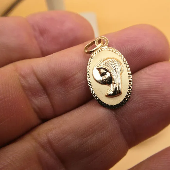 PreStyled Sets SPAIN Medalla de la Virgen Nia en Oro 14k Gold Oval 04 x 08