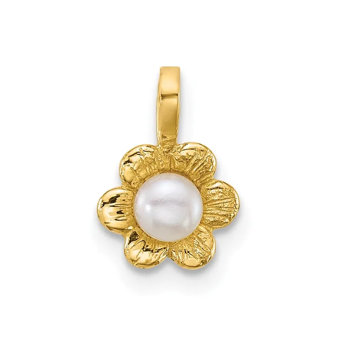 Qgold Necklaces 14k Madi K 34mm Button Freshwater Cultured Pearl Flower Pendant 033 grams Qgold Necklaces 14k Madi K 34mm Button Freshwater Cultured Pearl Flower Pendant 033 grams