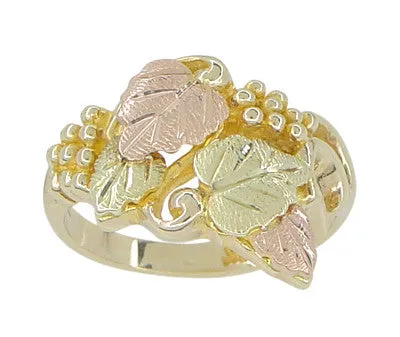 Rings Antique Jewelry Mall Black Hills Gold Leaves Ring in 10 Karat Green Pink and Yellow Gold