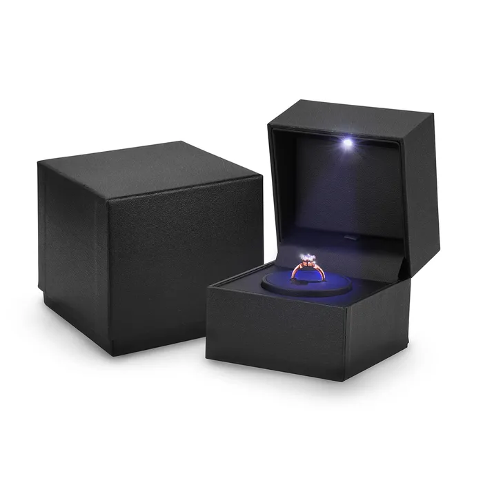 Rings Black Ring Box with Turntable Noblepack CA