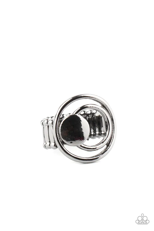 Rings Edgy Eclipse Black Gunmetal Circle Ring Paparazzi Paparazzi Accessories