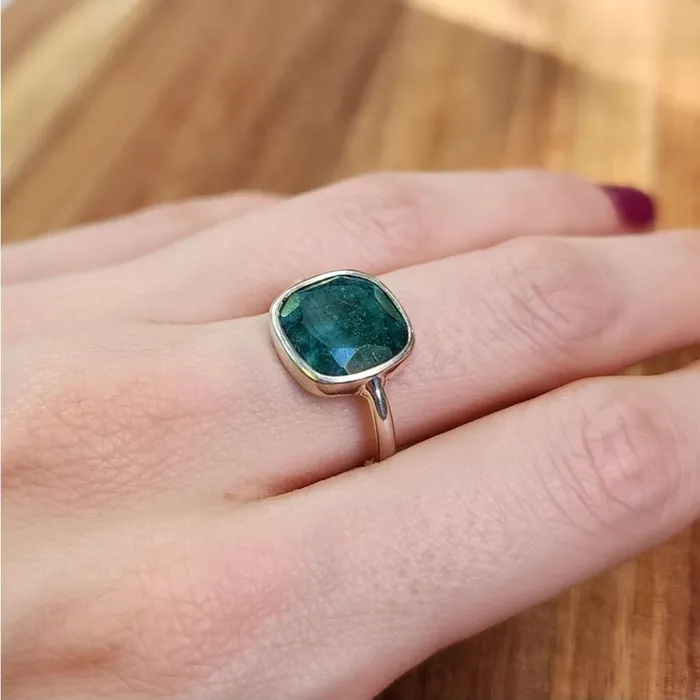 Rings JSL Emerald Bezel Ring
