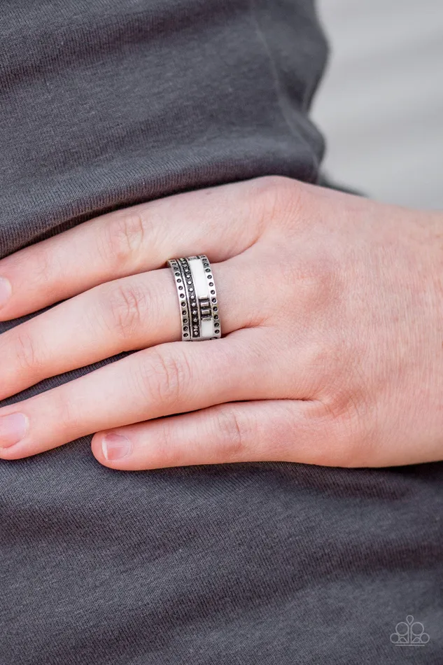 Rings Paparazzi Accessories Super Summer Paparazzi White Accent Silver Ring Rings Paparazzi Accessories Super Summer Paparazzi White Accent Silver Ring