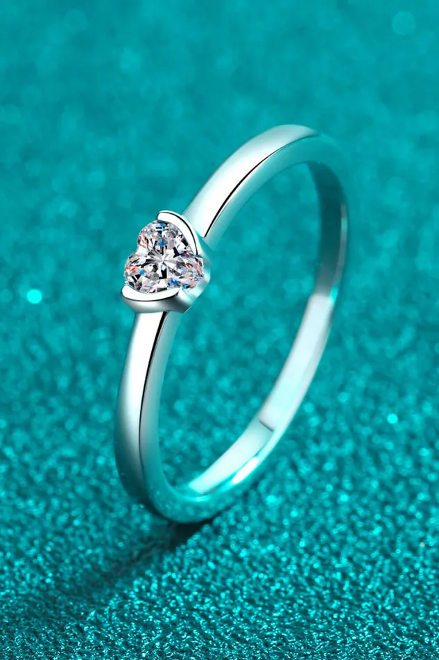 Rings Trendsi HeartShaped Moissanite Solitaire Ring