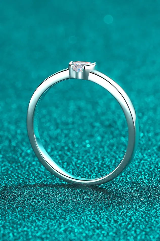 Rings Trendsi HeartShaped Moissanite Solitaire Ring